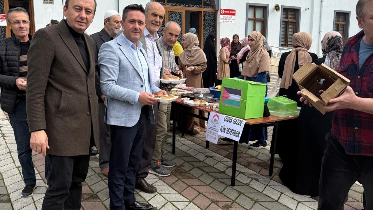 Köroğlu, Gazze İçin Düzenlenen Kermese Katıldı