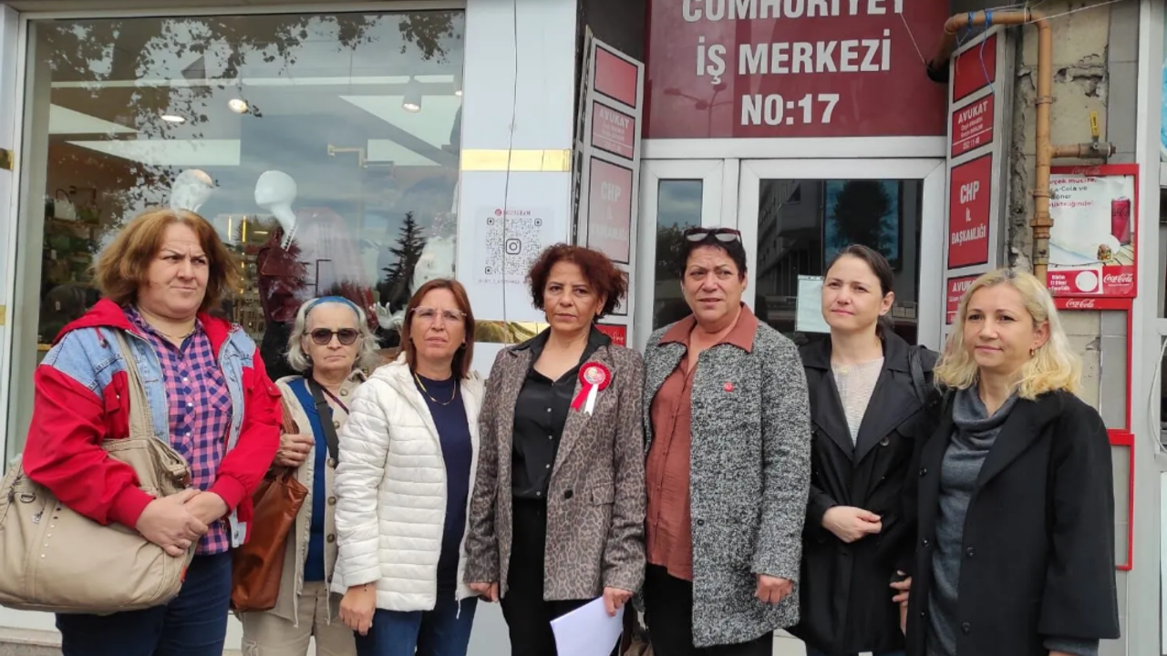 CHP Kadın Kollarından Toplu İstifa...“Olsun... Örgütler sizin olsun!”