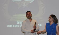 Ömer Atasoy'a 'YILIN GENÇ GİRİŞİMCİSİ' Ödülü