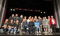 Özel Oyunculardan Unutulmaz Gece: “Otogargara” Ayakta Alkışlandı