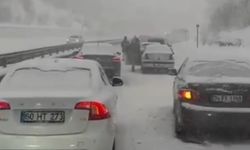 Aşırı Kar Yağışı Ereğli–Zonguldak Yolunu Kapattı: Yolcular Terminalde Mahsur Kaldı