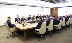 AK Parti Heyeti Bakan Kurum İle Ne Görüştü?