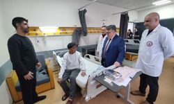 Rektör Özölçer'den Hastalara Bayram Ziyareti