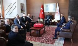 Vali Hacıbektaşoğlu, Anahtar Parti Heyetini Kabul Etti