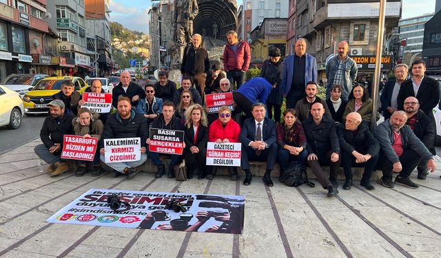 Belediye Başkanından ve CHP'den Gazetecilerin Eylemine Tam Destek