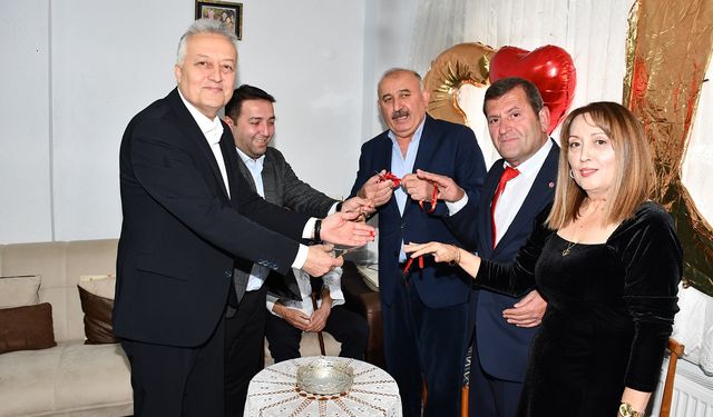 Gazeteci Latif Aydemir Nişanlandı