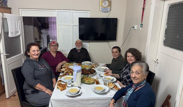 CHP Kozlu İlçe Teşkilatından Ramazan Dayanışması