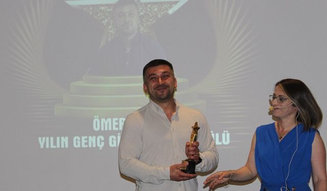 Ömer Atasoy'a 'YILIN GENÇ GİRİŞİMCİSİ' Ödülü