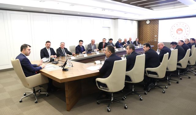 AK Parti Heyeti Bakan Kurum İle Ne Görüştü?