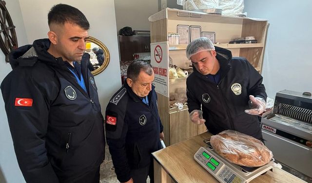 Gökçebey'de Ramazan Pidesi Gramajları Tek Tek Kontrol Edildi