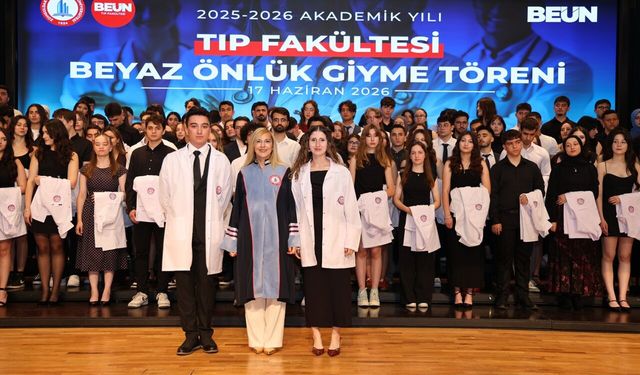 Geleceğin Hekimleri Beyaz Önlüklerini Giydi