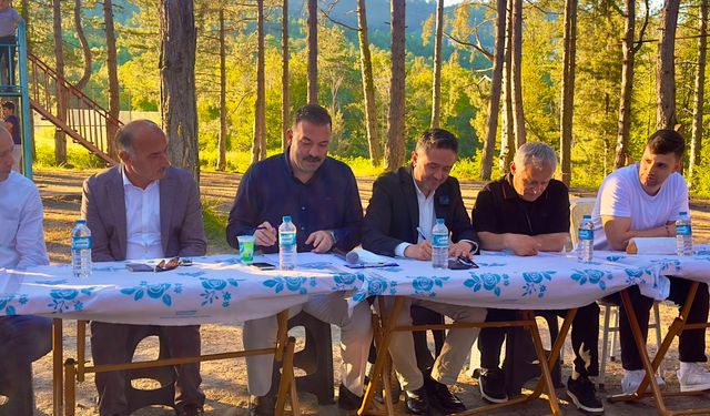 AK Parti Karaman'da Toplandı