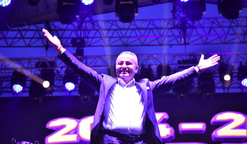 “Bir hayalimiz vardı, gerçekleştirdik… Başkanlığa aday olmayacağım”