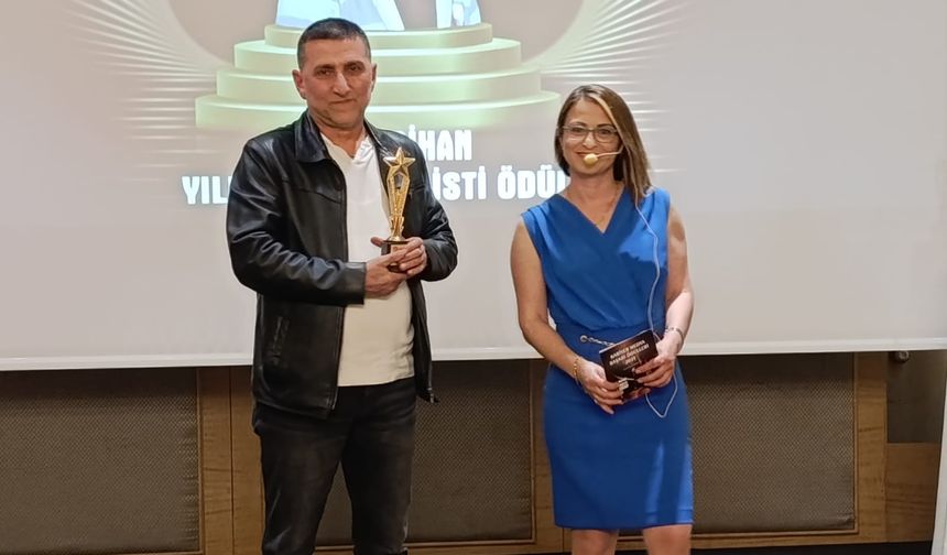 Şerif Cihan'a YILIN KARİKATÜRİSTİ Ödülü