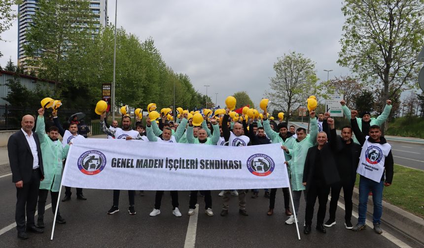 GMİS, İSTANBUL'DA TÜRK-İŞ'İN MİTİNGİNDE EN ÖNDE YER ALDI