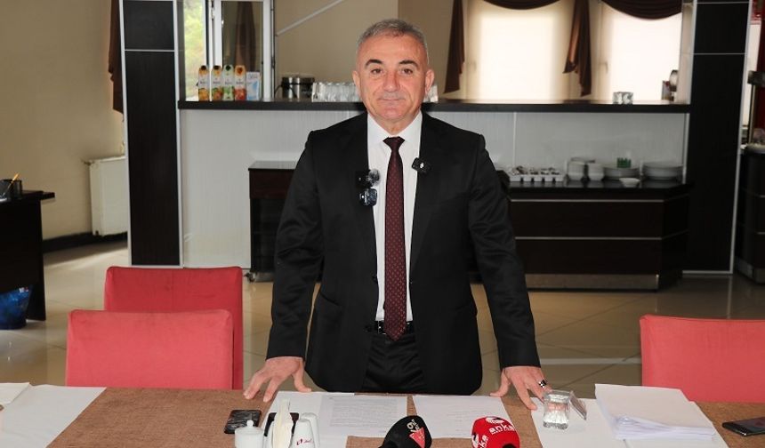 Sesli; “Adı Arslan ama süt dökmüş kedi misali”