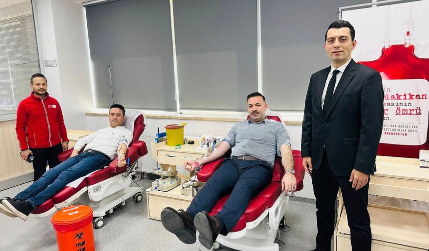 AK Parti Zonguldak Teşkilatı’ndan Kızılay’a Anlamlı Destek