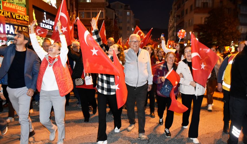 KDZ.EREĞLİ’DE, ON BİNLER SOKAKTAYDI