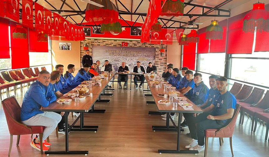 Başkan Öztürk’ten Gökçebey Spor’a Moral Kahvaltısı