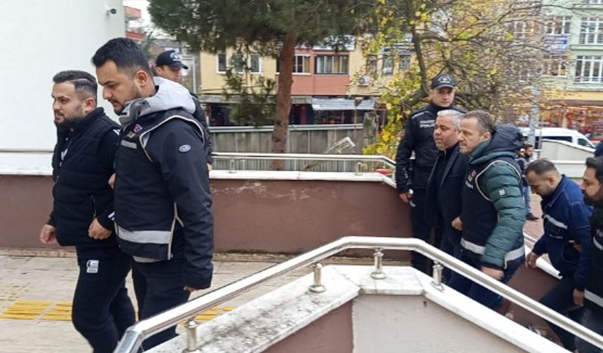 Gözaltına Alınan İl Başkanı Adliyeye Sevk Edildi