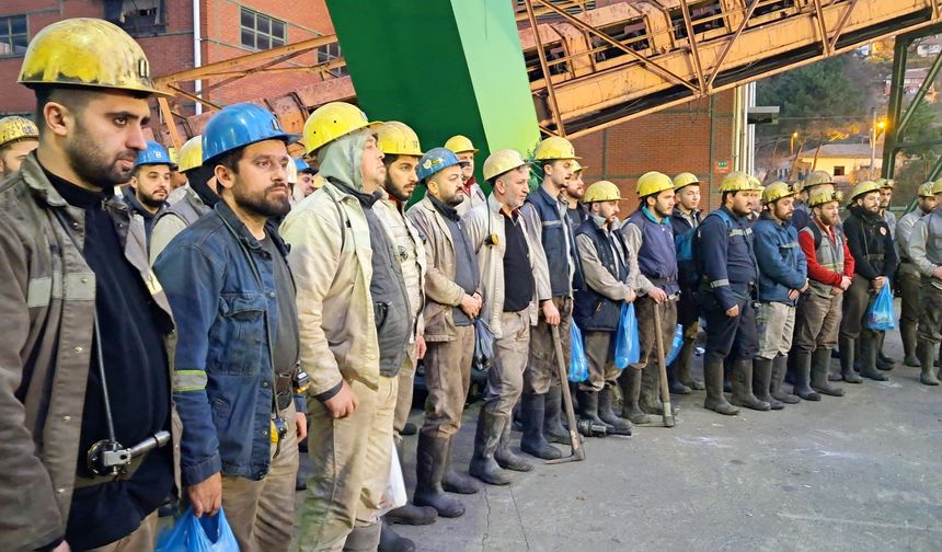 MADEN ŞEHİTLERİ DUALARLA ANILDI