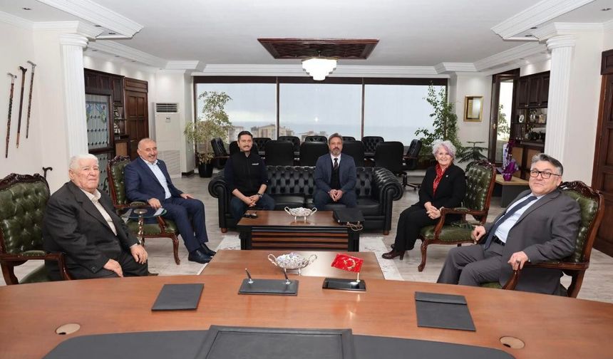 Başkan Öztürk ve İş İnsanı Çanakçı, Rektör İle Ne Görüştü?