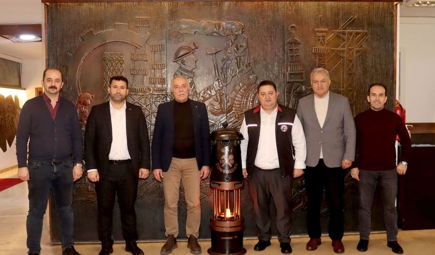 Sendikal Dayanışma; Belediye İş'ten GMİS'e Destek