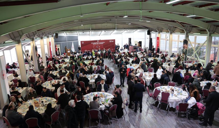 Zonguldak'ta Ramazan'ın İlk Gününde BÜYÜK AİLE SOFRASI Kuruldu