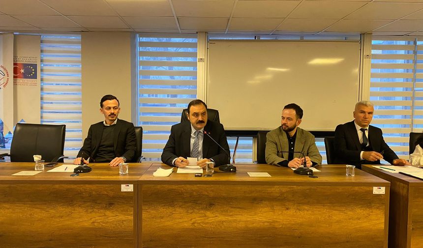 Dökmeci’den İhale İddialarına Sert Yanıt: “Derdi Olan Savcılığa Gitsin”