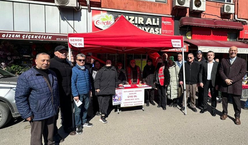 Kilimli'de 'Katlanmak Zorunda Değilsiniz' Standına Yoğun İlgi