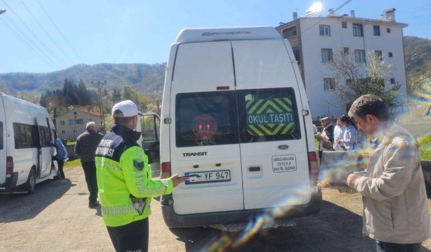 Gökçebey’de Okul Servislerine Sıkı Denetim