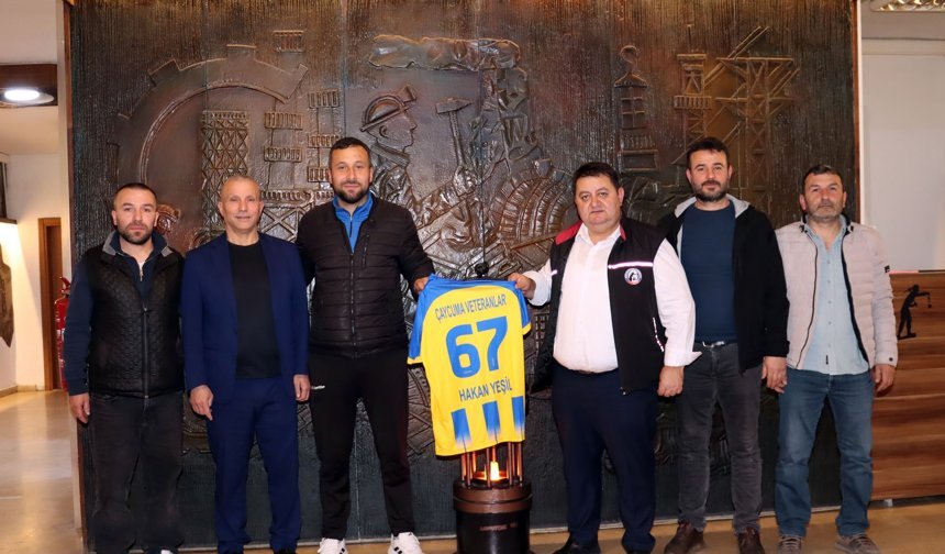 TÜRKİYE VETERANLAR FUTBOL ŞAMPİYONASI’NA KATILACAKLAR