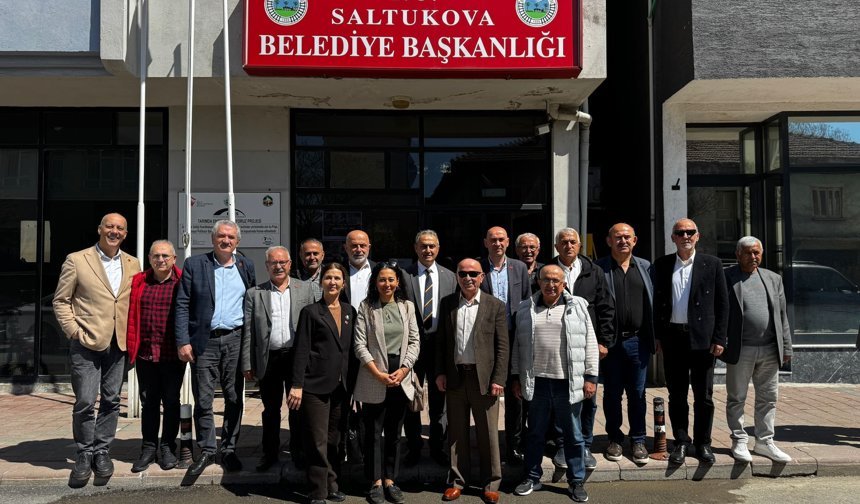 CHP Heyeti Saltukova'da Vatandaşla Buluştu