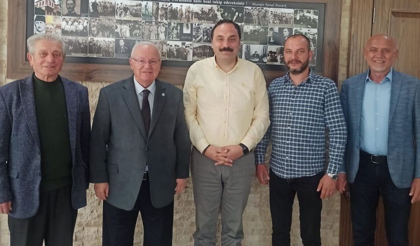 İYİ Parti'den CHP'li Dökmeci'ye Ziyaret