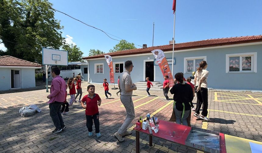 KÖY OKULLARI SOSYAL SORUMLULUK AĞI PROJESİ ÜVEYİKLİ’DE DEVAM ETTİ