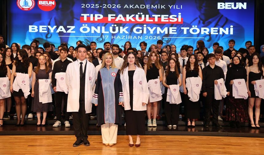 Geleceğin Hekimleri Beyaz Önlüklerini Giydi
