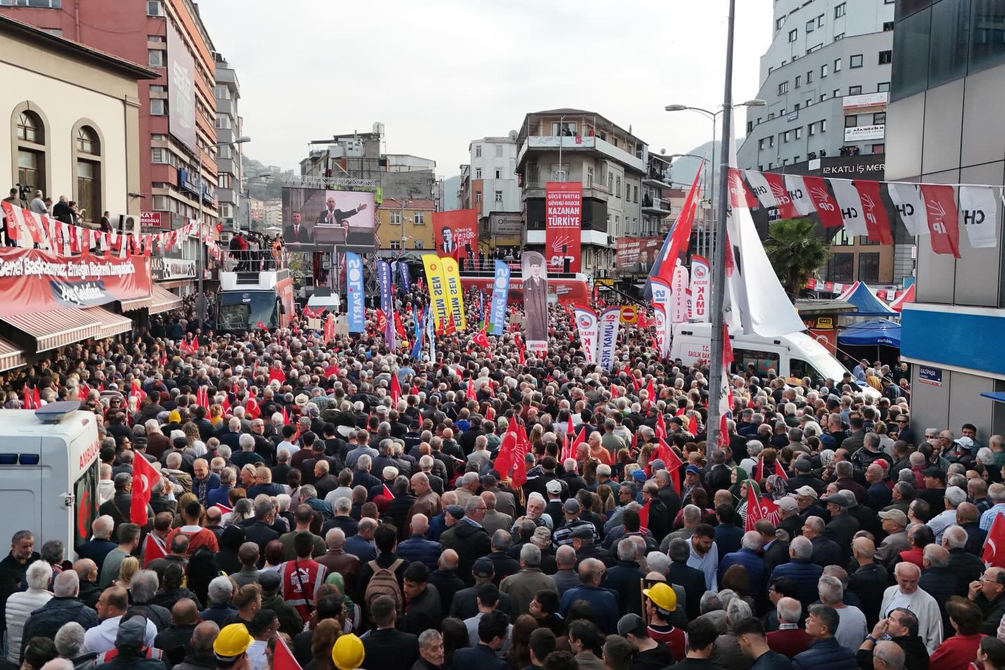 583981604 17990123432894761 4461834347527212693 N