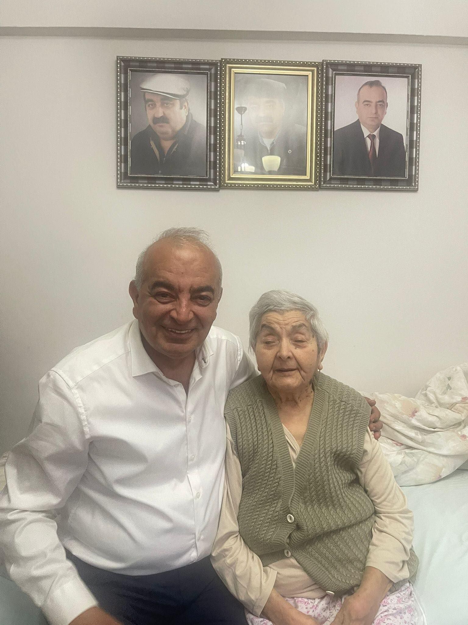 Ev Hapsi Kalktı, İlk Durak Annesi Oldu