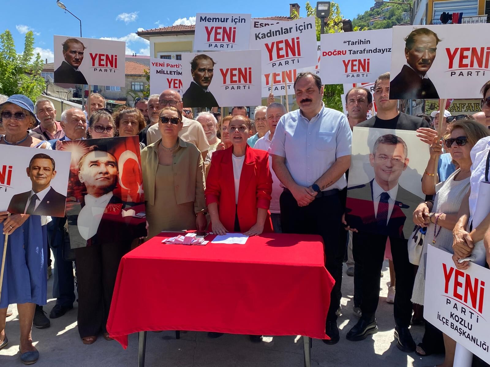 20 Yıl Sonra Belediye Kazandıran CHP Kozlu Örgütü Toplu Olarak İstifa Etti